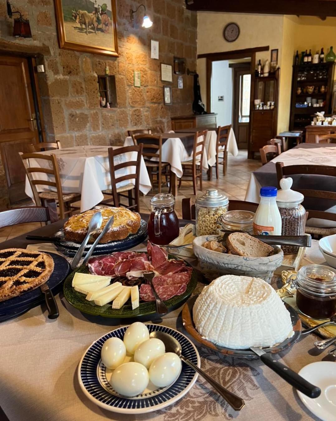 Bio Agriturismo Aia Del Tufo Sorano Kültér fotó