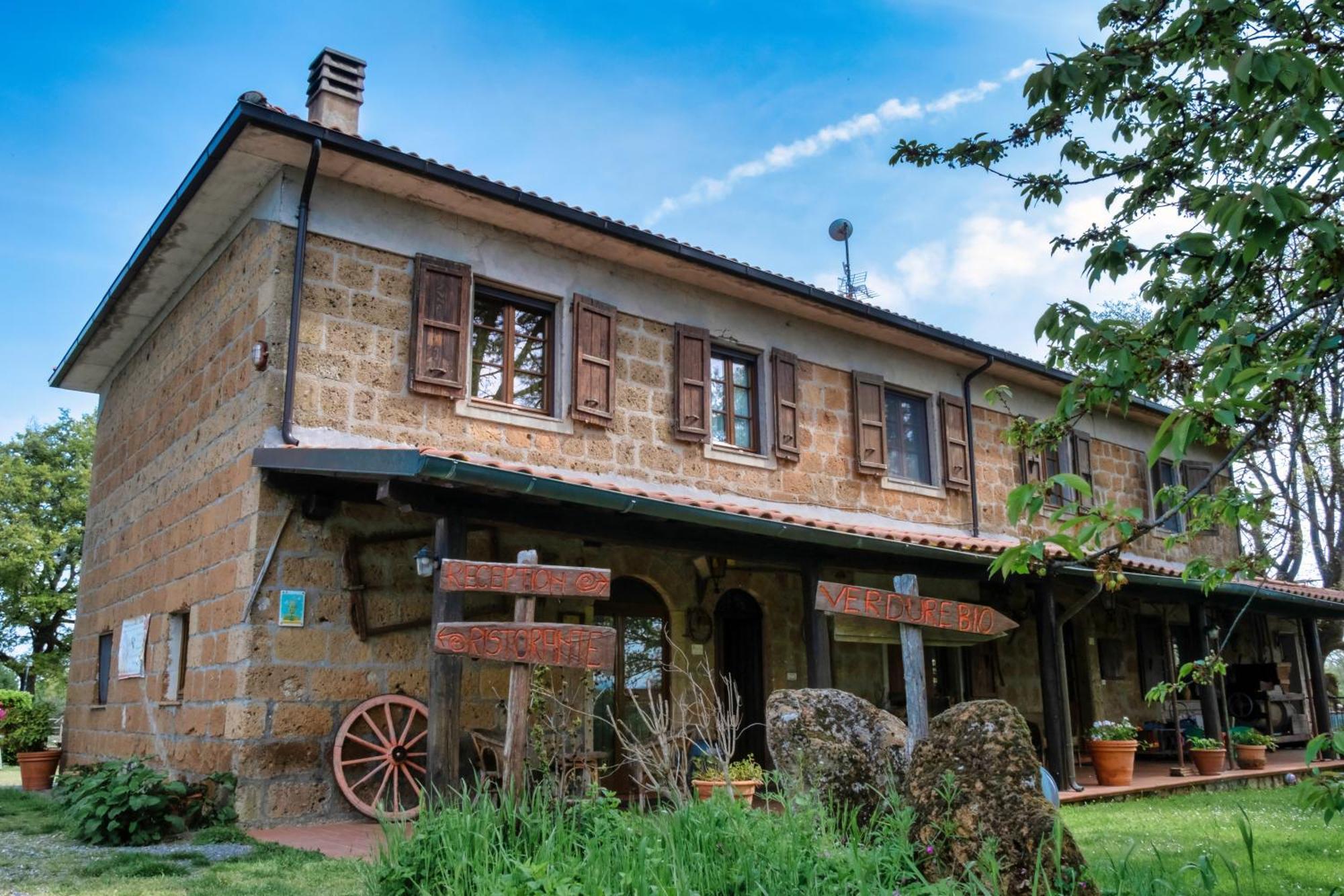 Bio Agriturismo Aia Del Tufo Sorano Kültér fotó
