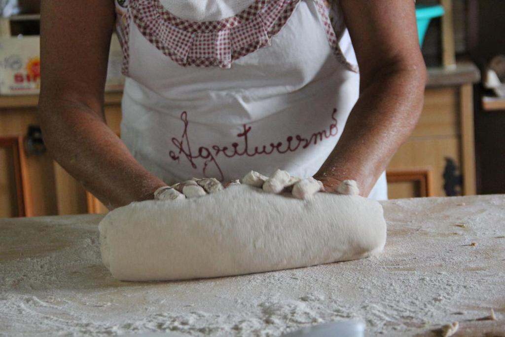 Bio Agriturismo Aia Del Tufo Sorano Kültér fotó